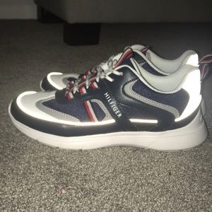 tommy hilfiger sneakers